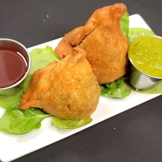 2-Piece Punjabi Samosa